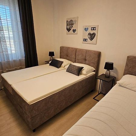 Apartment Milevoj Коромачно Экстерьер фото